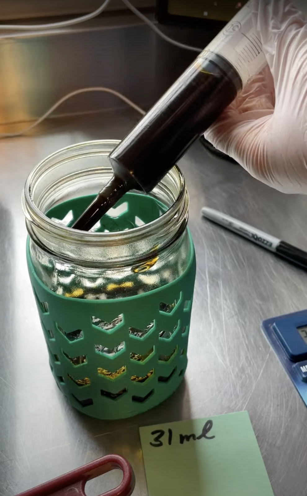 Diese Silicon Sleeves haben schon manch teuren Unfall in unserer Küche vermieden.