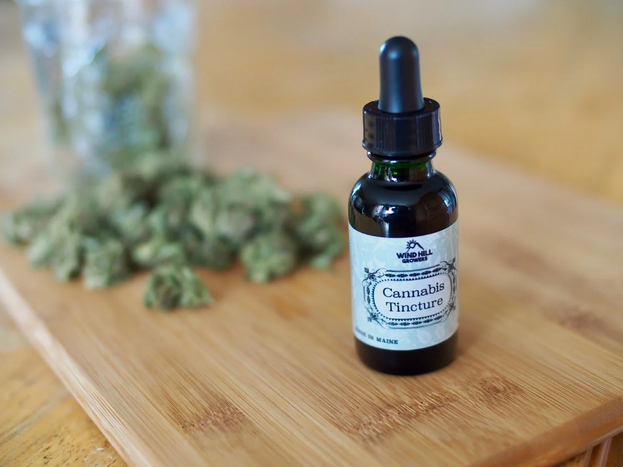 Unsere Tinktur enthält pro Dropper nur 1 mg THC.