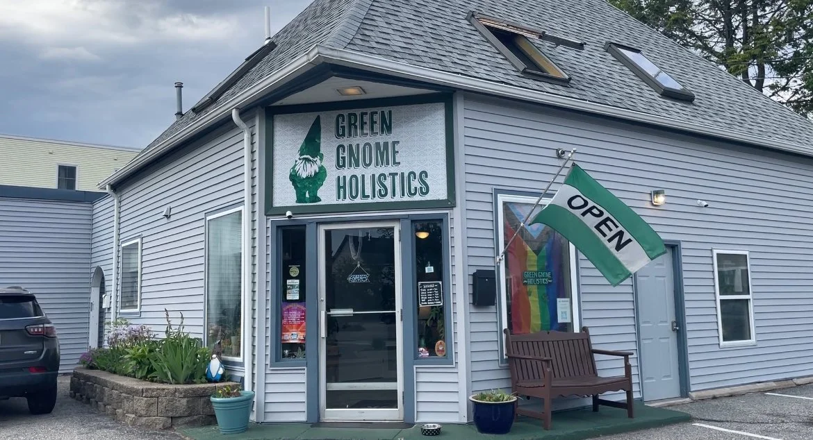 The way life should be (Maines Motto): Green Gnome in Portland, Maine